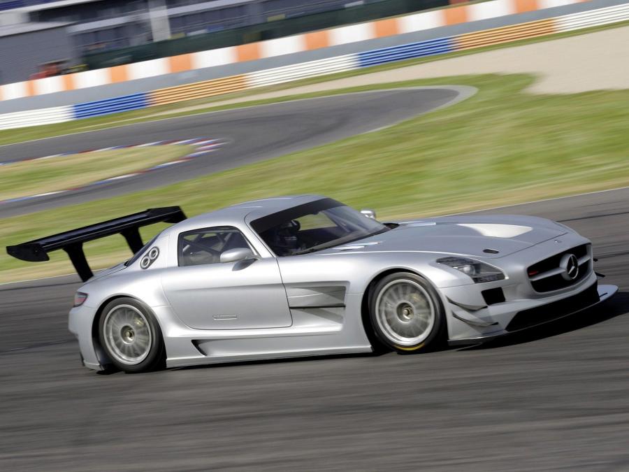  Mercedes-Benz SLS AMG GT3 2010 года  (фото 28 из 47)
